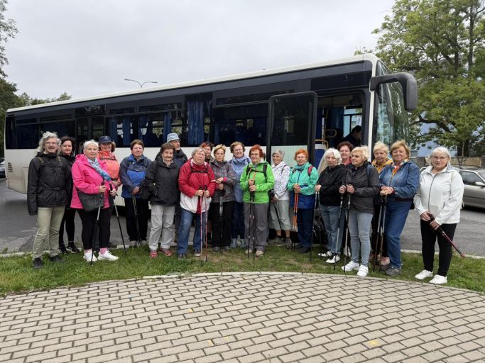 Poslední letošní vycházka Nordic Walking spojila dva obvody