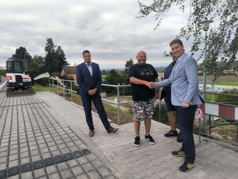 obrázek: V předních Skvrňanech vznikla nová parkovací místa