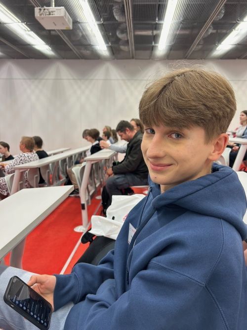 Vít Peprný z 15.ZŠ je nejlepší mladý chemik roku 2024