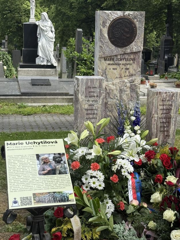 Významná sochařka Marie Uchytilová má v Plzni čestný hrob