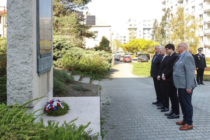 17. dubna si připomínáme 81. výročí tragického spojeneckého bombardování