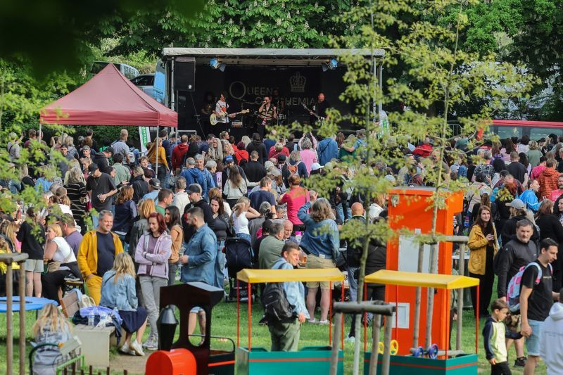 Šumivý máj už počtvrté přivítá v Lobezském parku milovníky vína