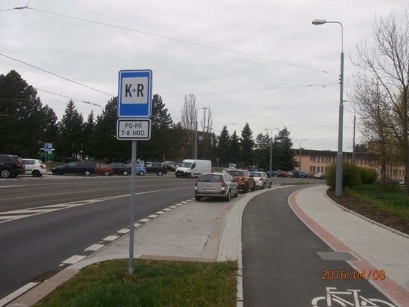 Řidiči, pozor na nové dopravní značení ve Skvrňanech