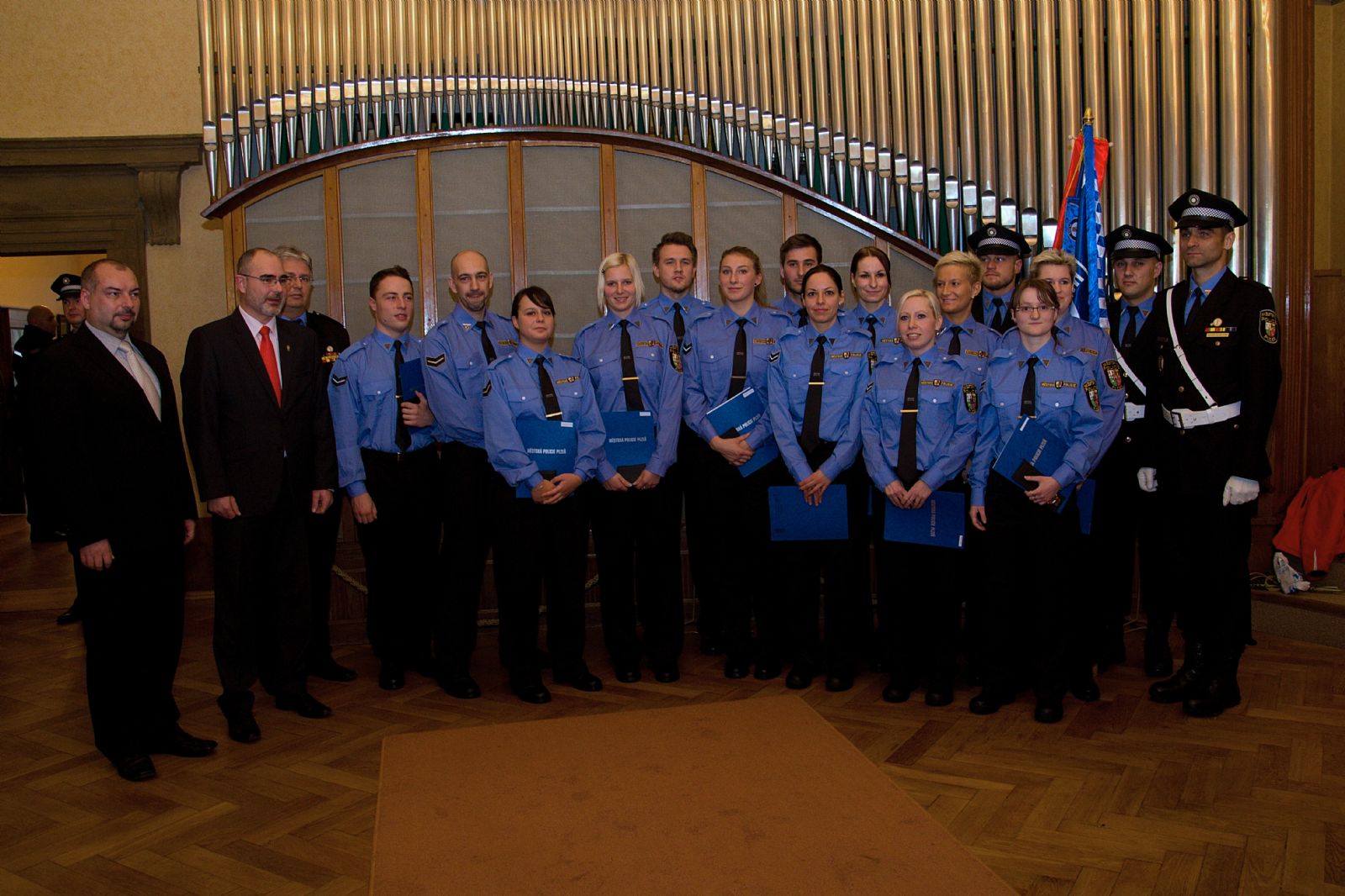 Třináct nových strážníků rozšířilo řady Městské policie Plzeň