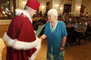Posluchači Univerzity třetího věku promovali