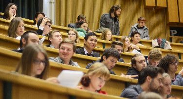 Rektor zve studenty i veřejnost na diskusi o financování vysokých škol