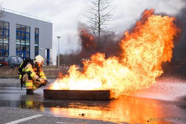 V kampusu hořelo. Testoval se chytrý oblek pro hasiče