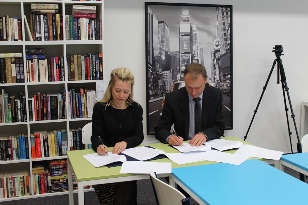 ZČU a velvyslanectví USA podepsaly memorandum