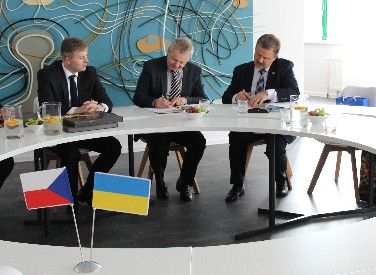 ZČU podepsala smlouvu o spolupráci s ukrajinskou NAEK Energoatom