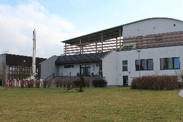 Zrekonstruovaná menza se rozšíří také o zastřešenou terasu