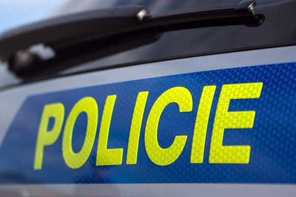 obrázek: Zemřelý muž v příkopě