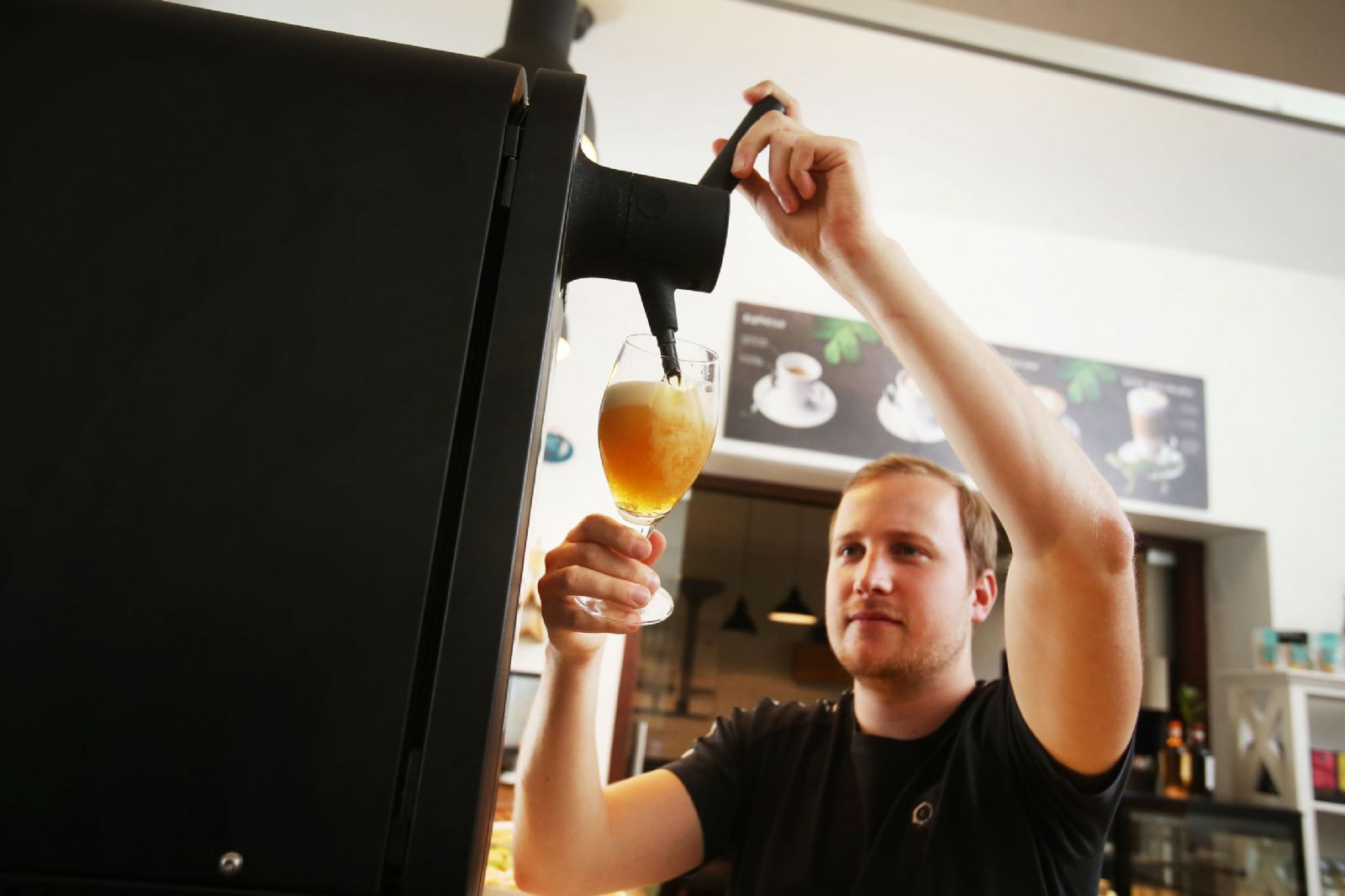 obrázek: Čepované pivo z Plzně míří do kaváren. Unikátní výčep už je ve stovce podniků
