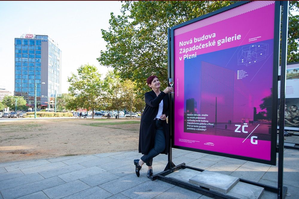 obrázek: Cesta k nové budově Západočeské galerie v Plzni – výstava na panelech U Zvonu