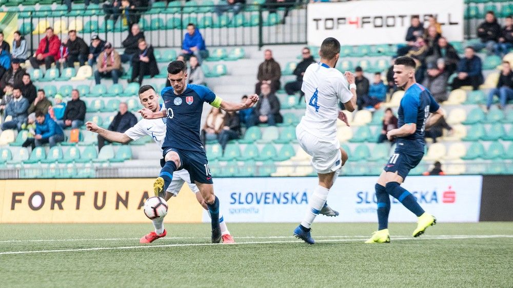 obrázek: Další posila pro Viktorii: slovenský středopolař Christián Herc!