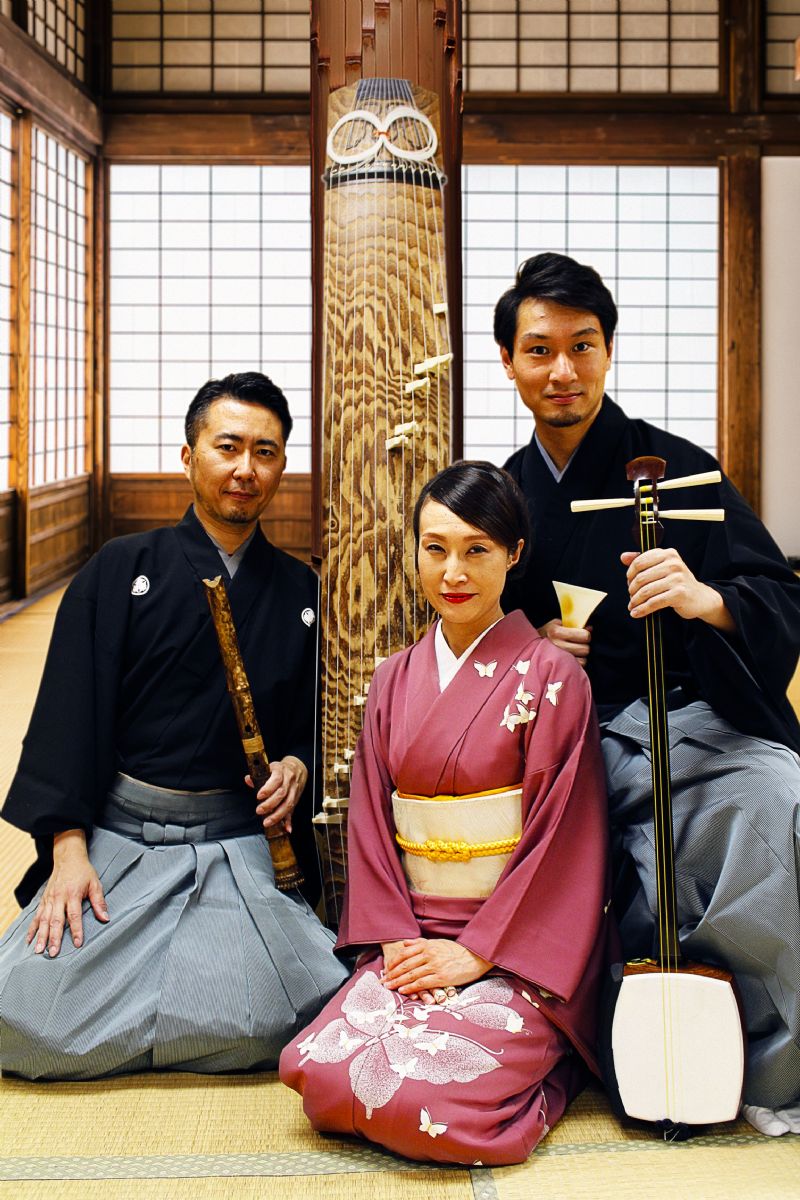 obrázek: Do Plzně míří v úterý jeden z nejslavnějších orchestrů japonských tradičních nástrojů 