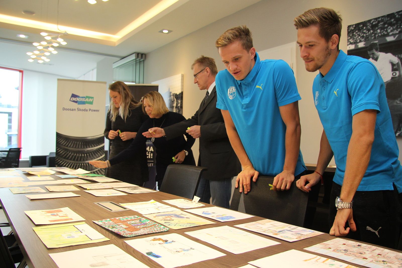 obrázek: Doosan a Viktoria pro děti: nakresli a trénuj jako hvězda