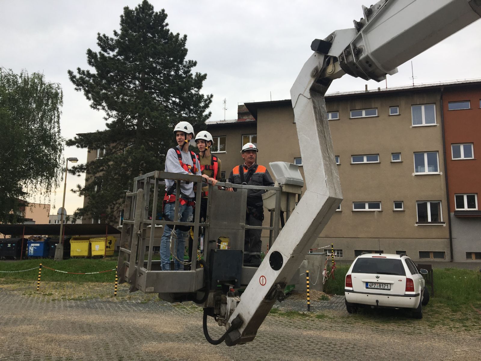 obrázek: Energetici potřebují omladit.  Studentům partnerských škol představují svoji práci 