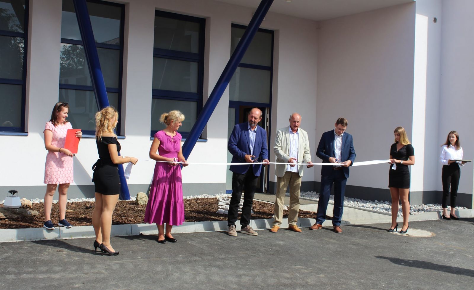 obrázek: Gymnázium v Tachově má novou tělocvičnu