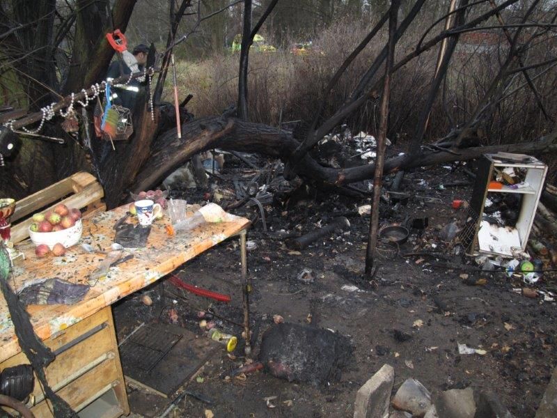 obrázek: Usínej bezpečně. Hasiči a Charita v Plzni varují bezdomovce před požáry