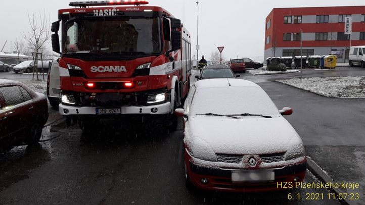 obrázek: Hasičům v Plzni komplikují výjezdy špatně zaparkovaná auta