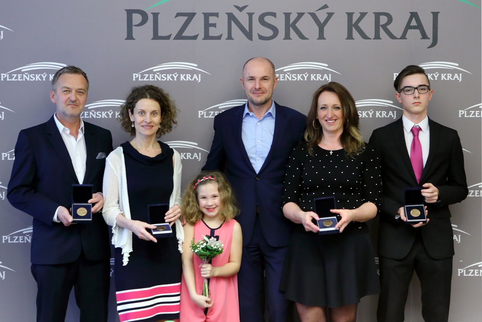 Hejtman ocenil zachránce lidských životů