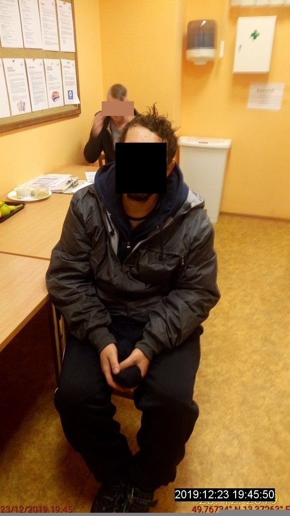 obrázek: Kradl, aby mohl svým dětem koupit dárek