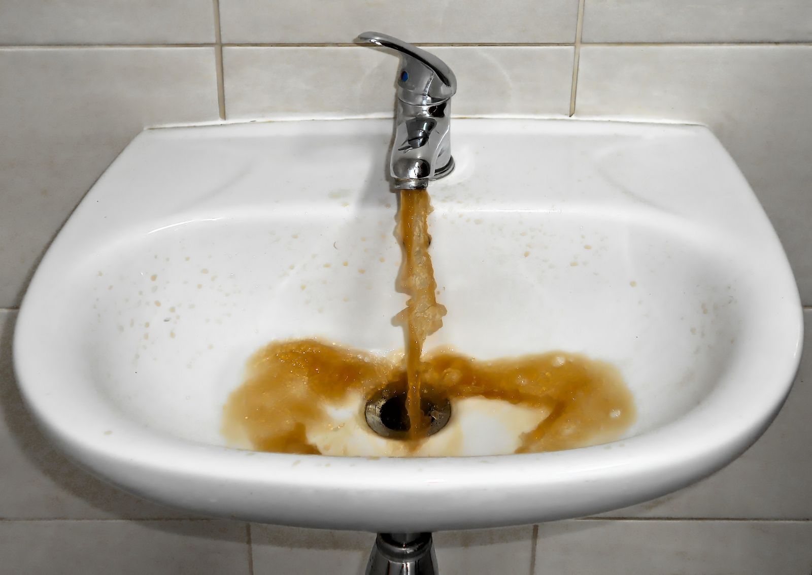 Kraj podpoří dotacemi odstranění havarijních stavů v obcích