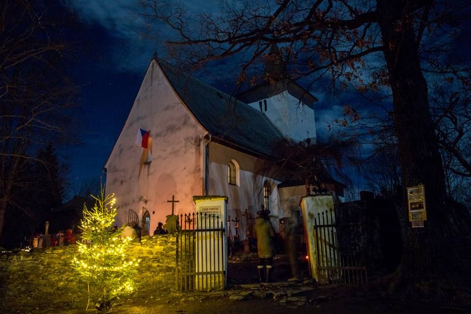 obrázek: Na Mouřenci vítali Nový rok netradiční bohoslužbou 