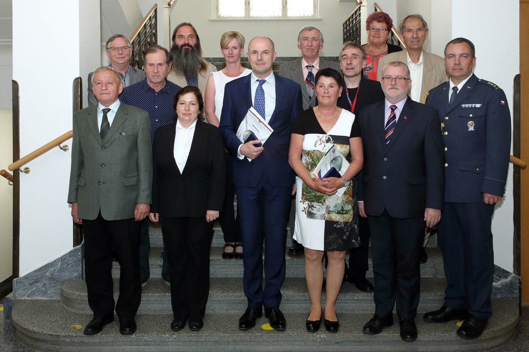 obrázek: Plakety Péče o válečné hroby převzalo v kraji deset osobností