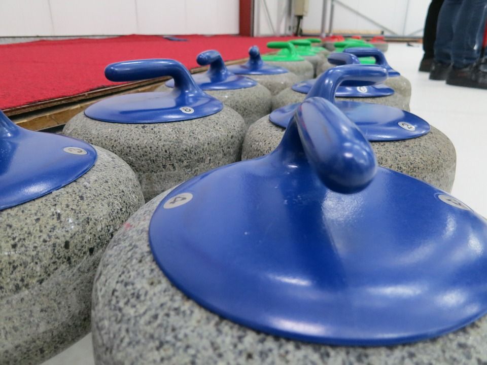 obrázek: Plzeň hostí od úterka olympijskou kvalifikaci v curlingu. Pojďte fandit našim!