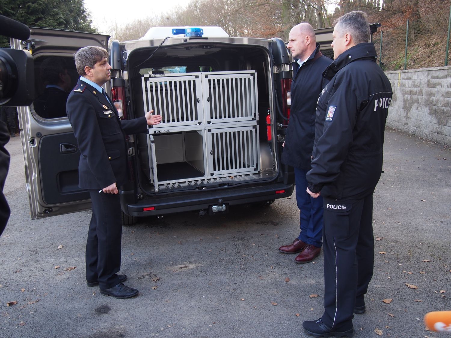 Plzeňská policie má nové auto pro služební psy