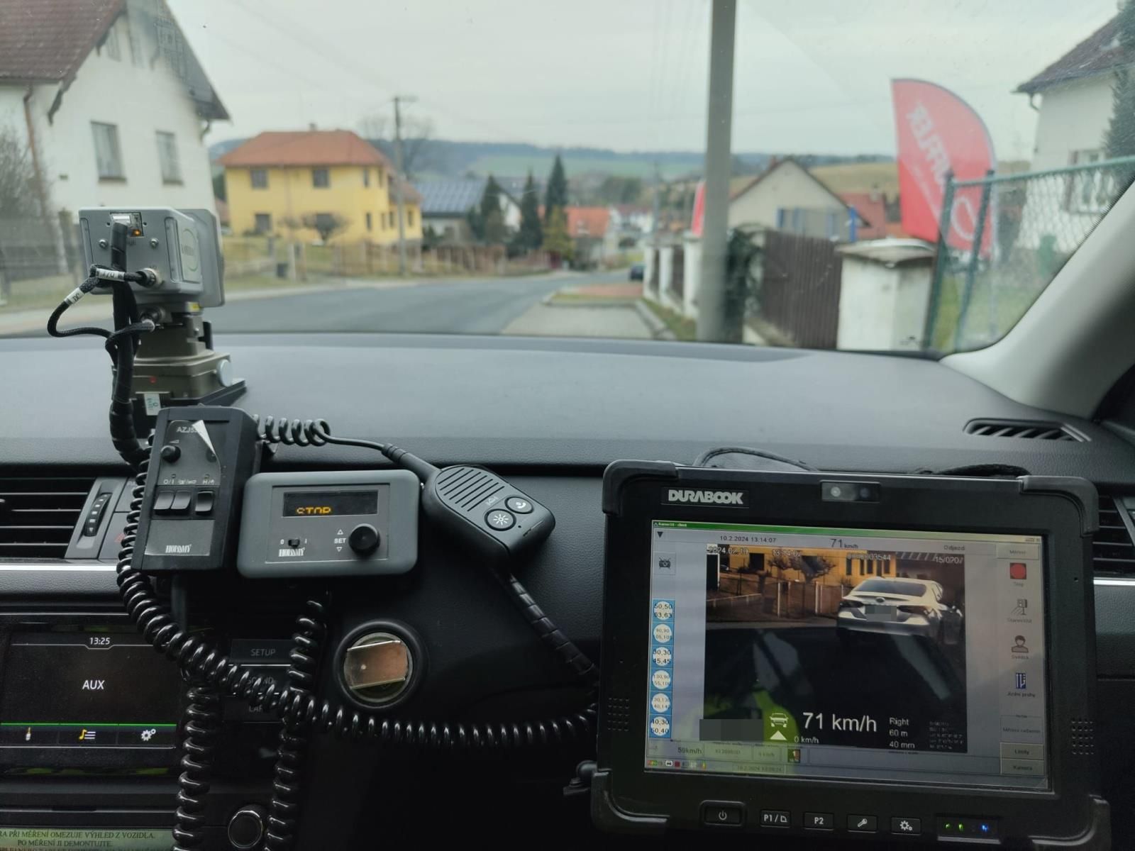 obrázek: Policisté v kraji si posvítili na autobusy