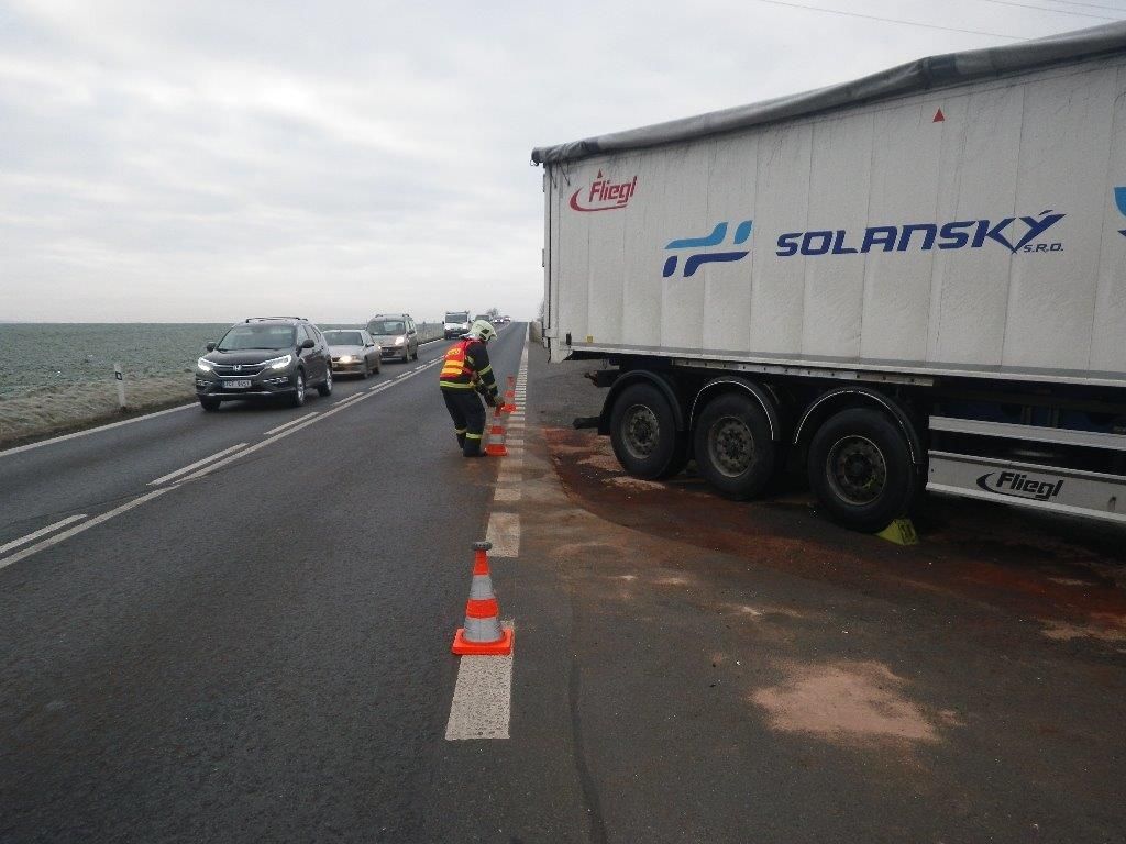 obrázek: Při nehodě u Chotěšova se zranil řidič