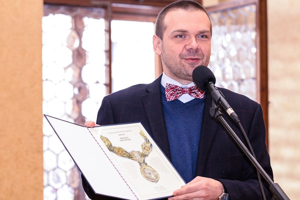 obrázek: Primátor předal výtěžek celoroční sbírky Díky dětem 
