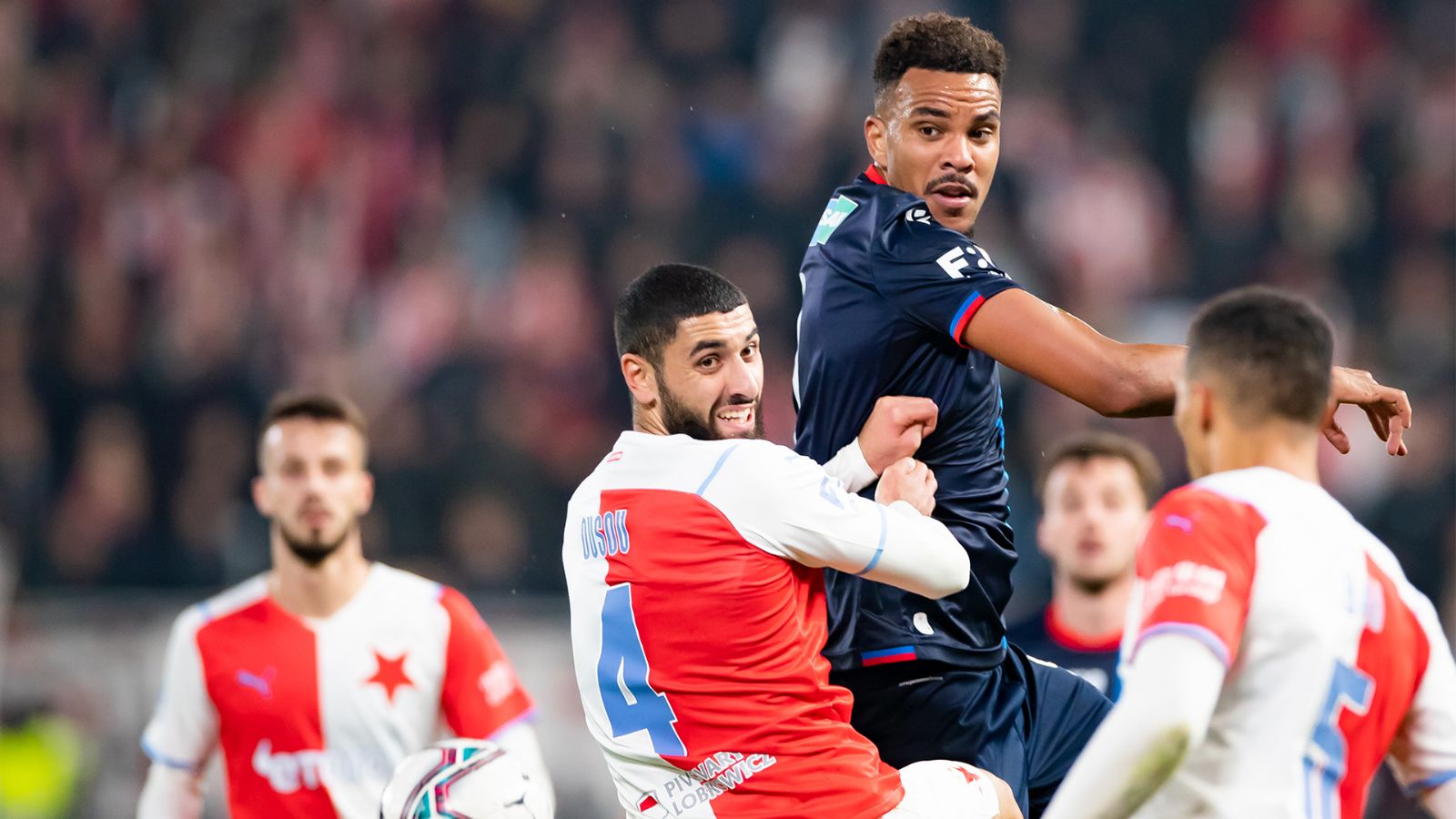 obrázek: Prohra Viktorky na Slavii: Tři červené karty, dva obdržené góly 