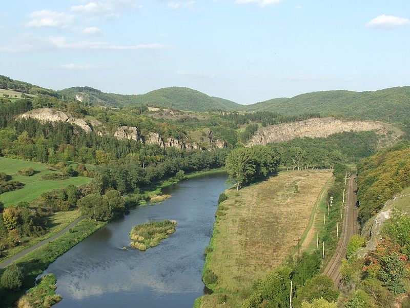 Řekám v kraji škodí splašky z kanalizace