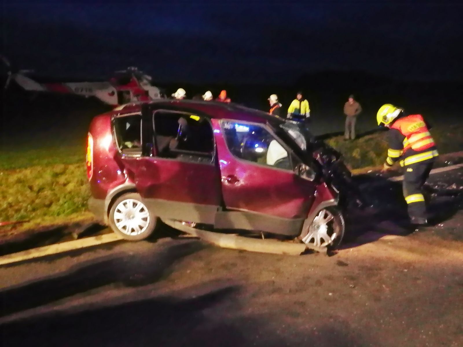 obrázek: Řidič vjel ve Stodu pod kamion, na místě zemřel 
