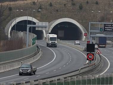 obrázek: Řidiče na D5 u Plzně čeká od pondělka omezení kvůli údržbě Valíku