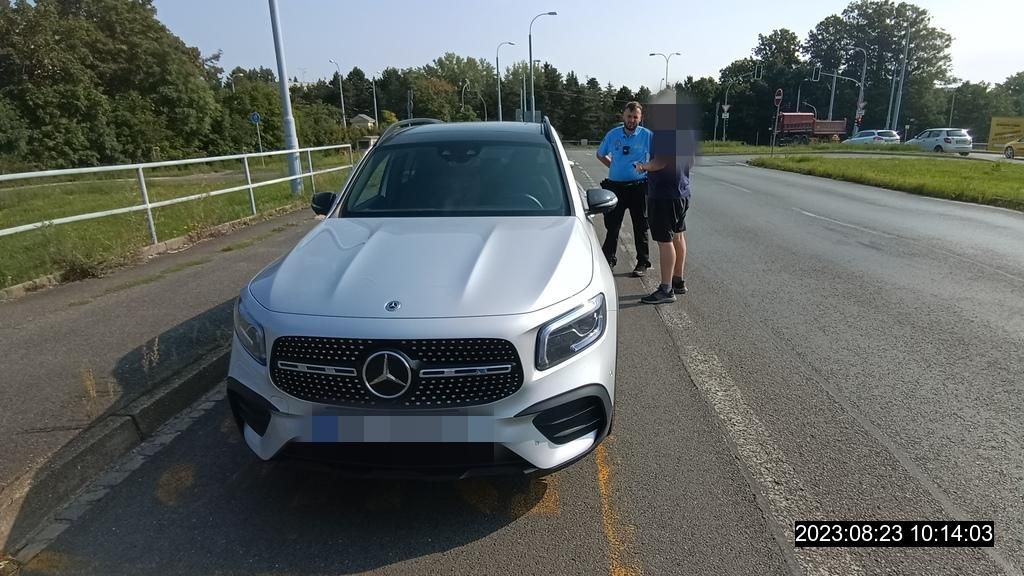 obrázek: Spěchal k lékaři, zdrželi ho strážníci