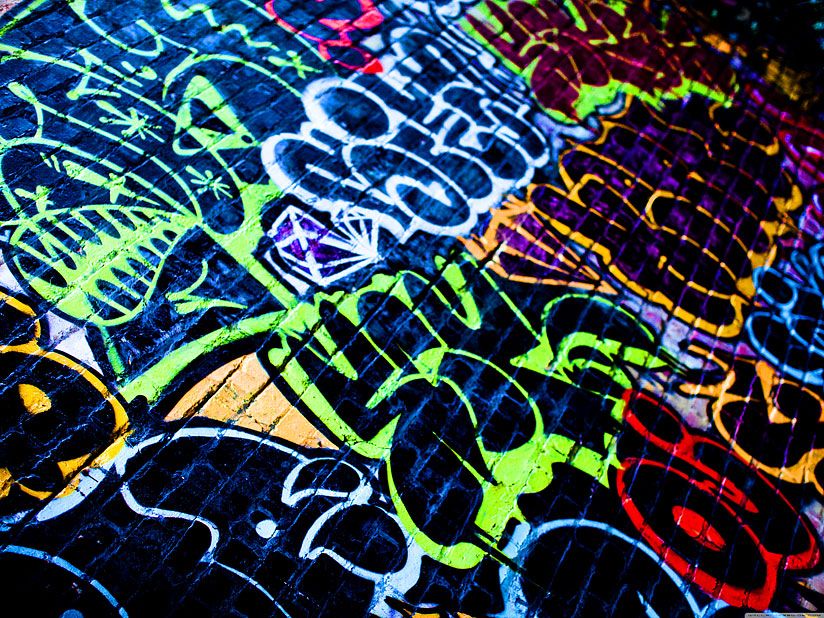 Sprejeři poničili v Klatovech městské hradby