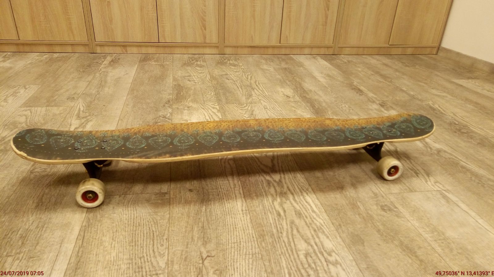 obrázek: Strážníci našli policií hledaný longboard