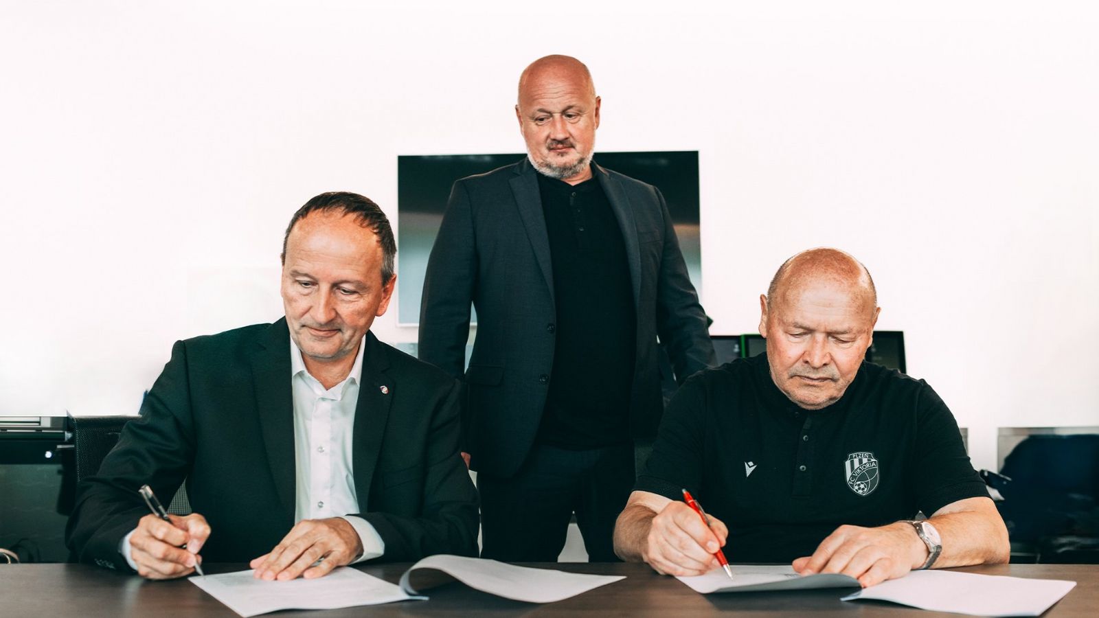 Trenér Koubek podepsal Viktorce na další rok