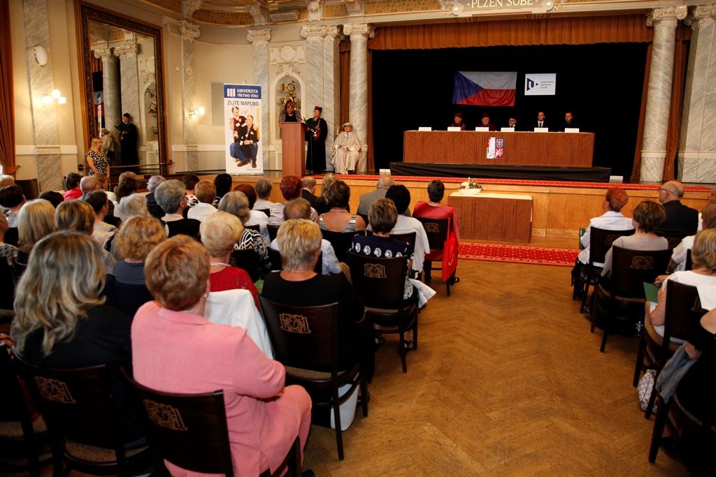 Univerzita T et ho V ku M la Promoce ZPR VY Plze REGIONPLZEN CZ