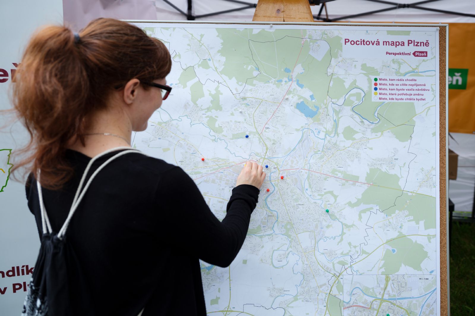 Už jen pět dní zbývá Plzeňanům na to, aby barevnými špendlíky řekli, jak se v Plzni cítí