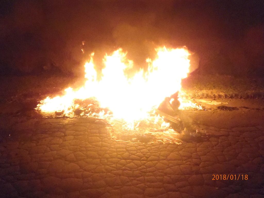 obrázek: V Částkově ulici v Plzni shořely dva kontejnery