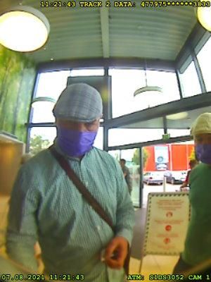 obrázek: V Klatovech ukradl seniorce doklady i kartu, z ní pak vybíral