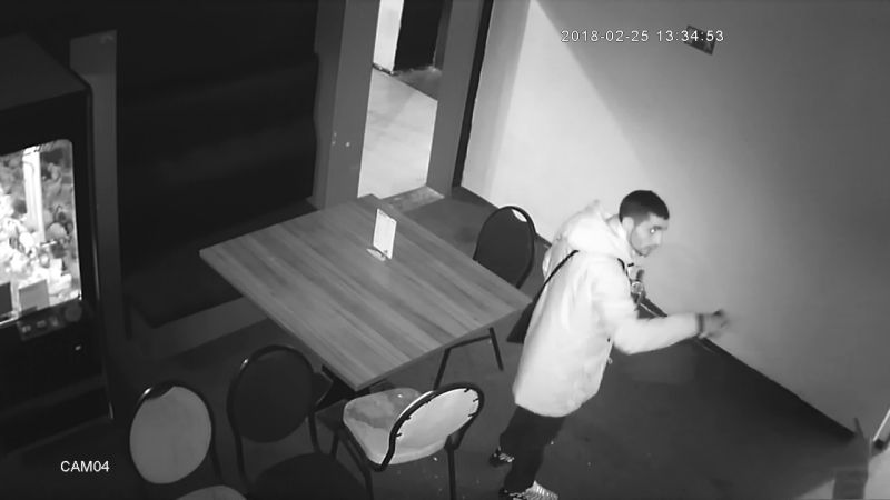 obrázek: V rokycanském baru sliboval prostitutku. Ženu nesehnal, peníze si nechal