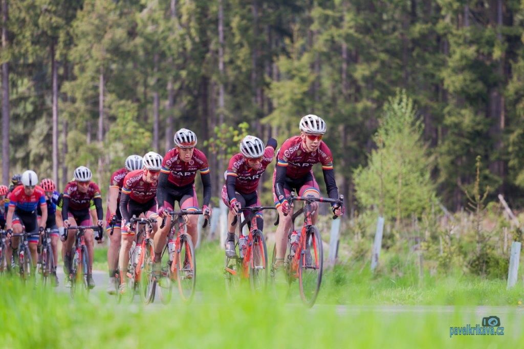 V Těškově jedou cyklisté Český pohár