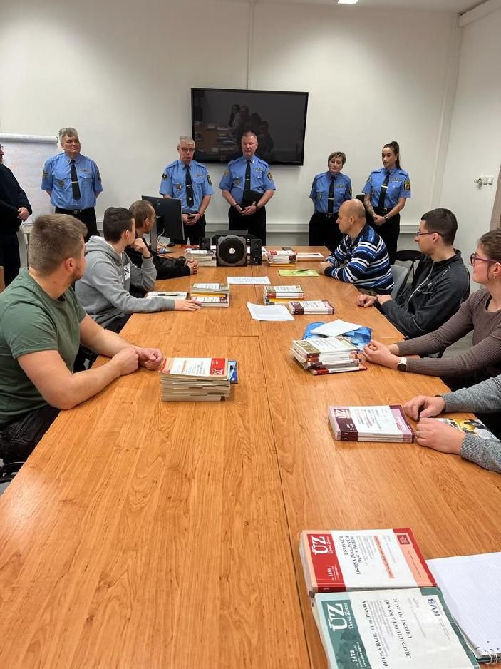 obrázek: Vedení městské policie v Plzni přivítalo budoucí strážníky