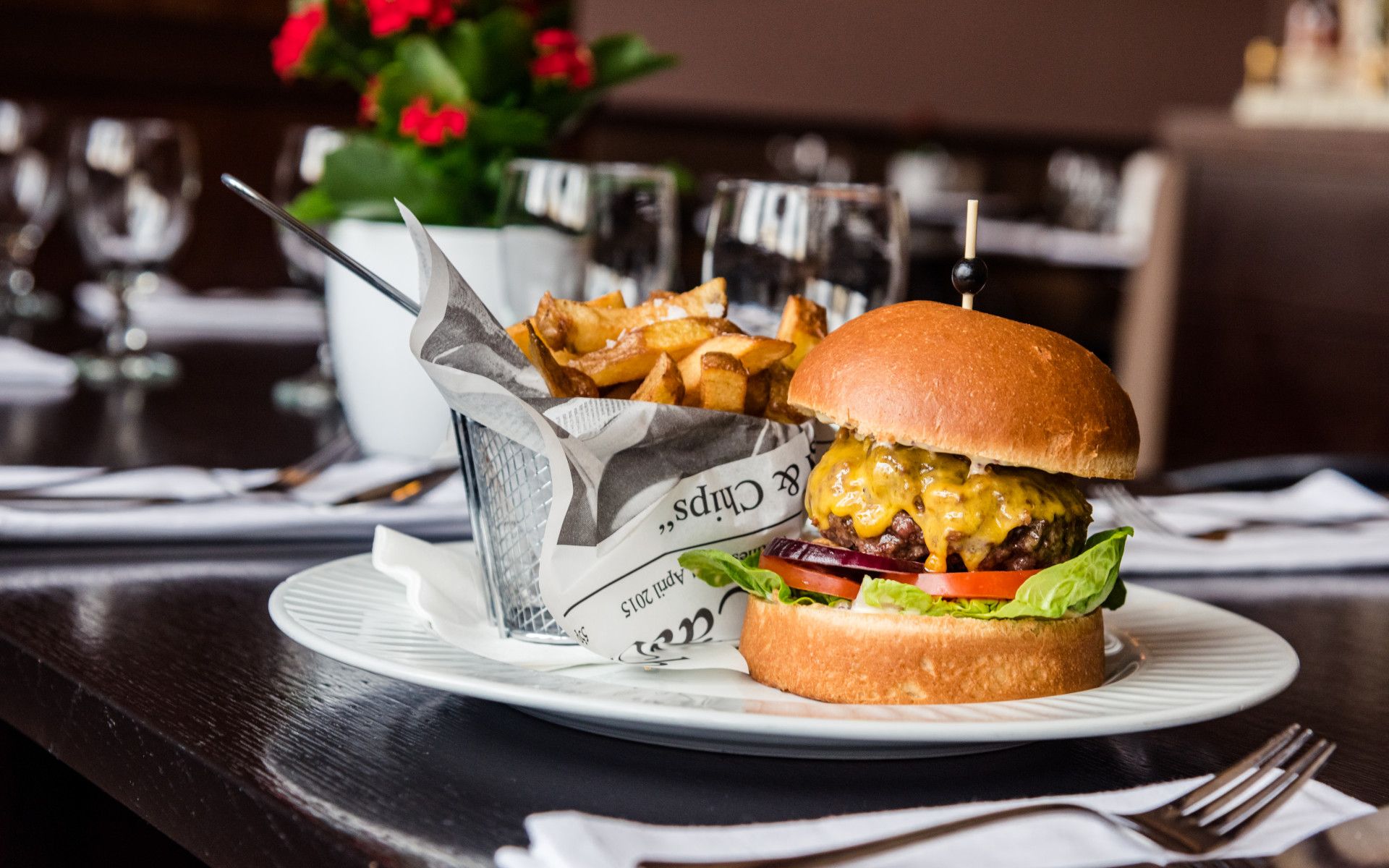 Víkendový gastronomický tip: Burgerový víkend v restauraci Hotelu Kašperk 